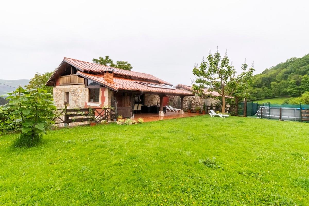 Casa De Pueblo Las Golondrinas De Luena San Miguel de Luena Экстерьер фото